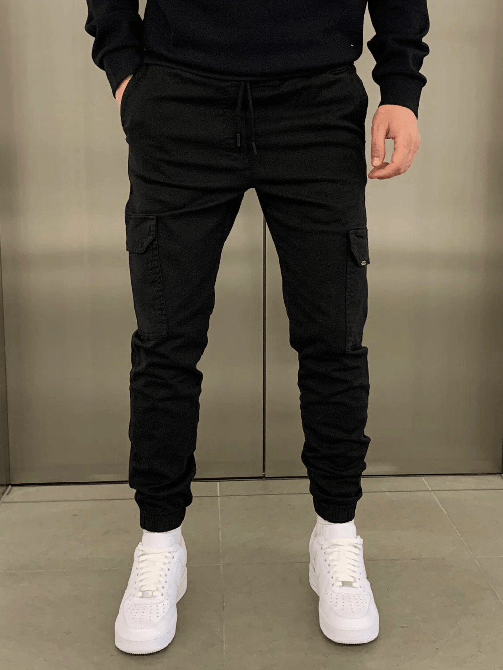 Avenue Cargo Jogger - Black