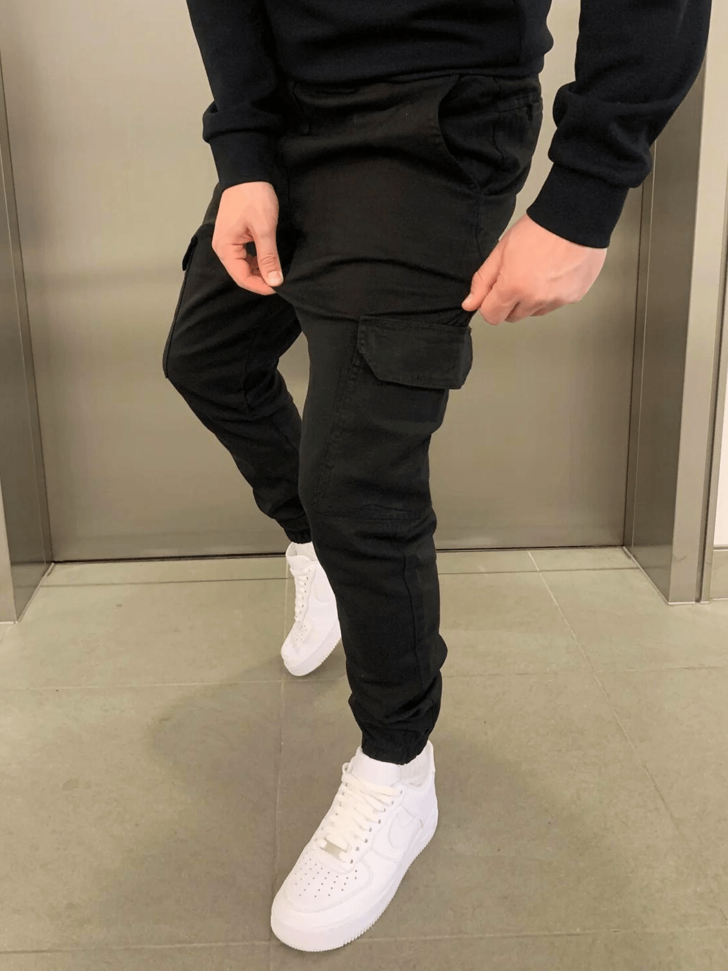 Avenue Cargo Jogger - Black