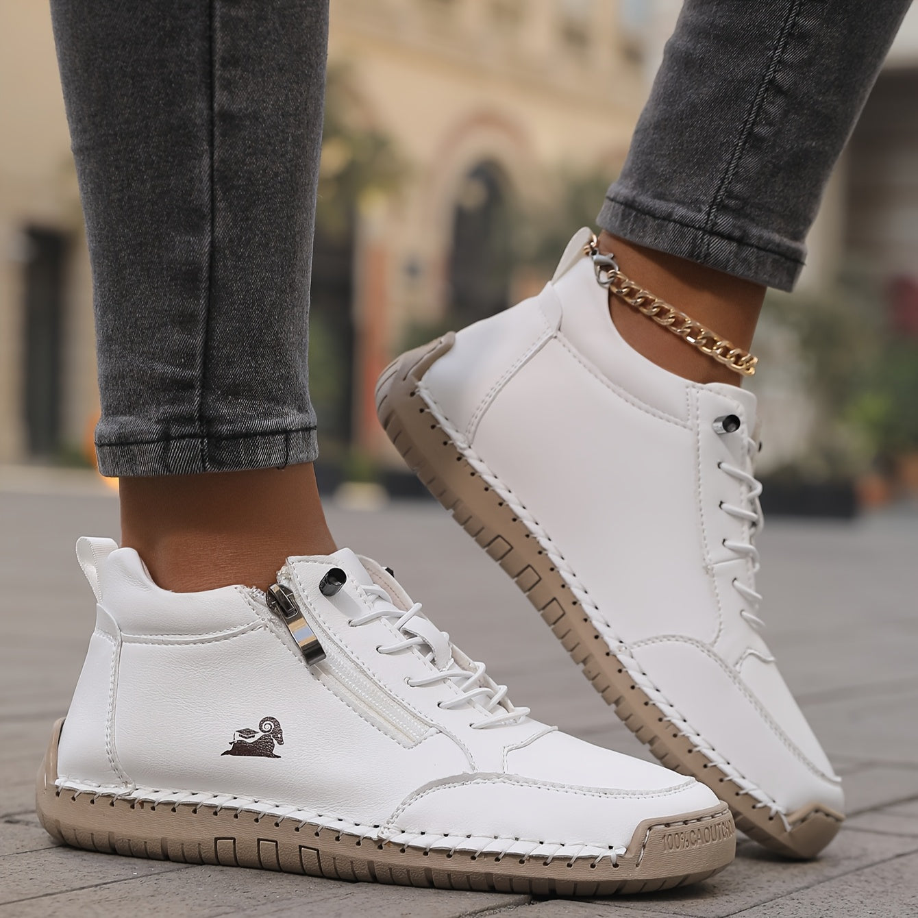 Isla Cushion Step Trainers